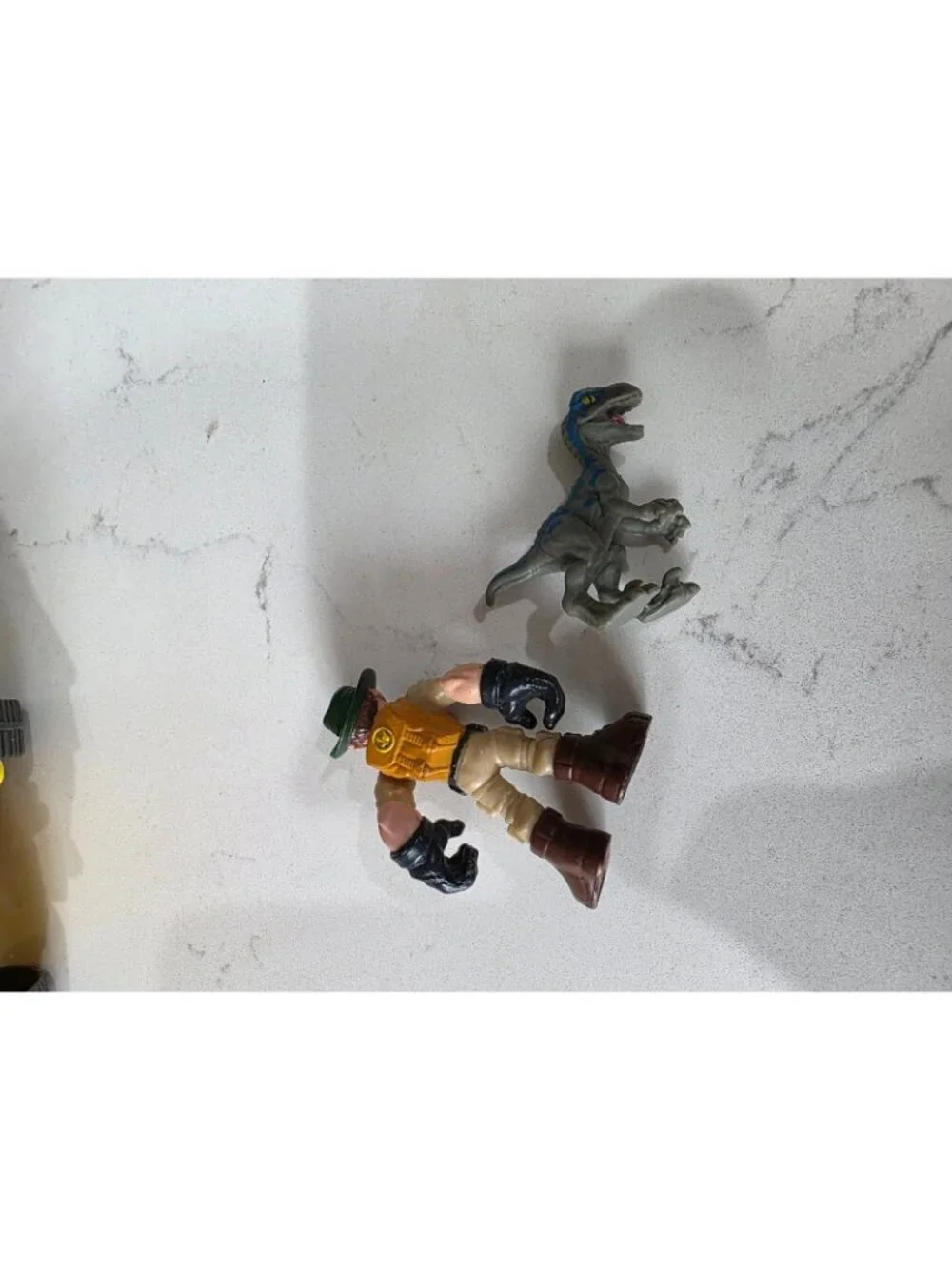 Fisher-Price Imaginext Jurassic World set Jeep w/ Figure & Velociraptor